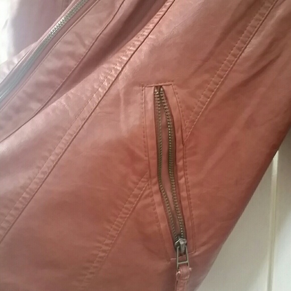 Jacket - Picture 2 of 7